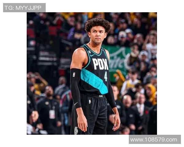 开拓者队宣布主控将缺席两周