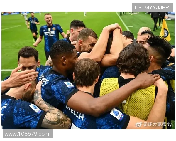 米兰引援延续：狂欲签下国米锋霸，双米德菲尔德的梦之组合！